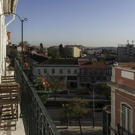 With Balcony Apartmán